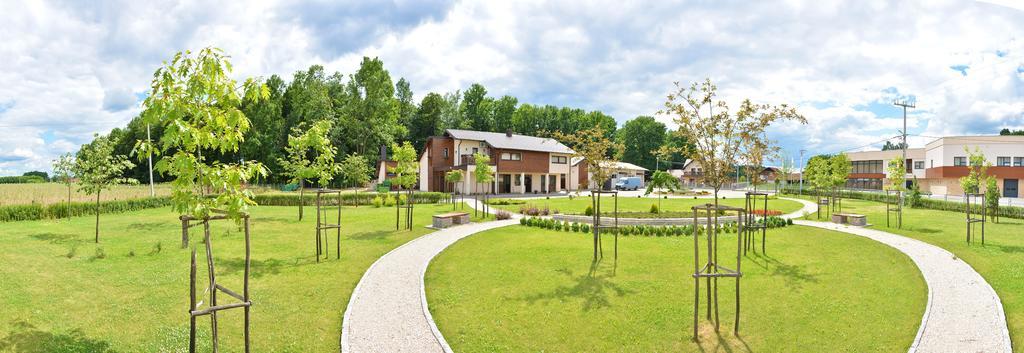 Hotel & Distillery Monogram Gradac  Dış mekan fotoğraf