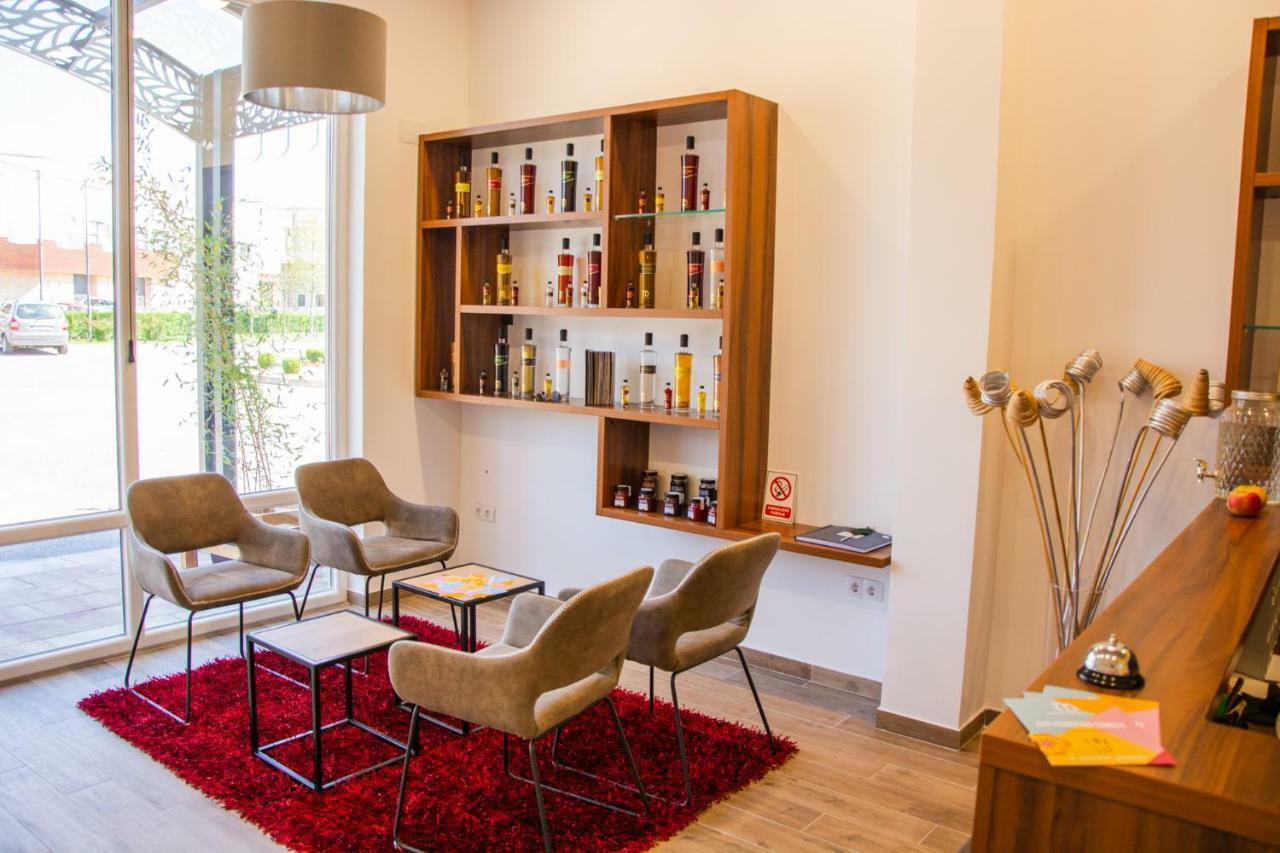 Hotel & Distillery Monogram Gradac  Dış mekan fotoğraf