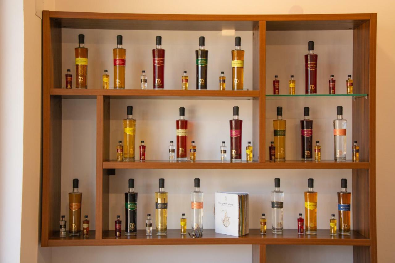 Hotel & Distillery Monogram Gradac  Dış mekan fotoğraf
