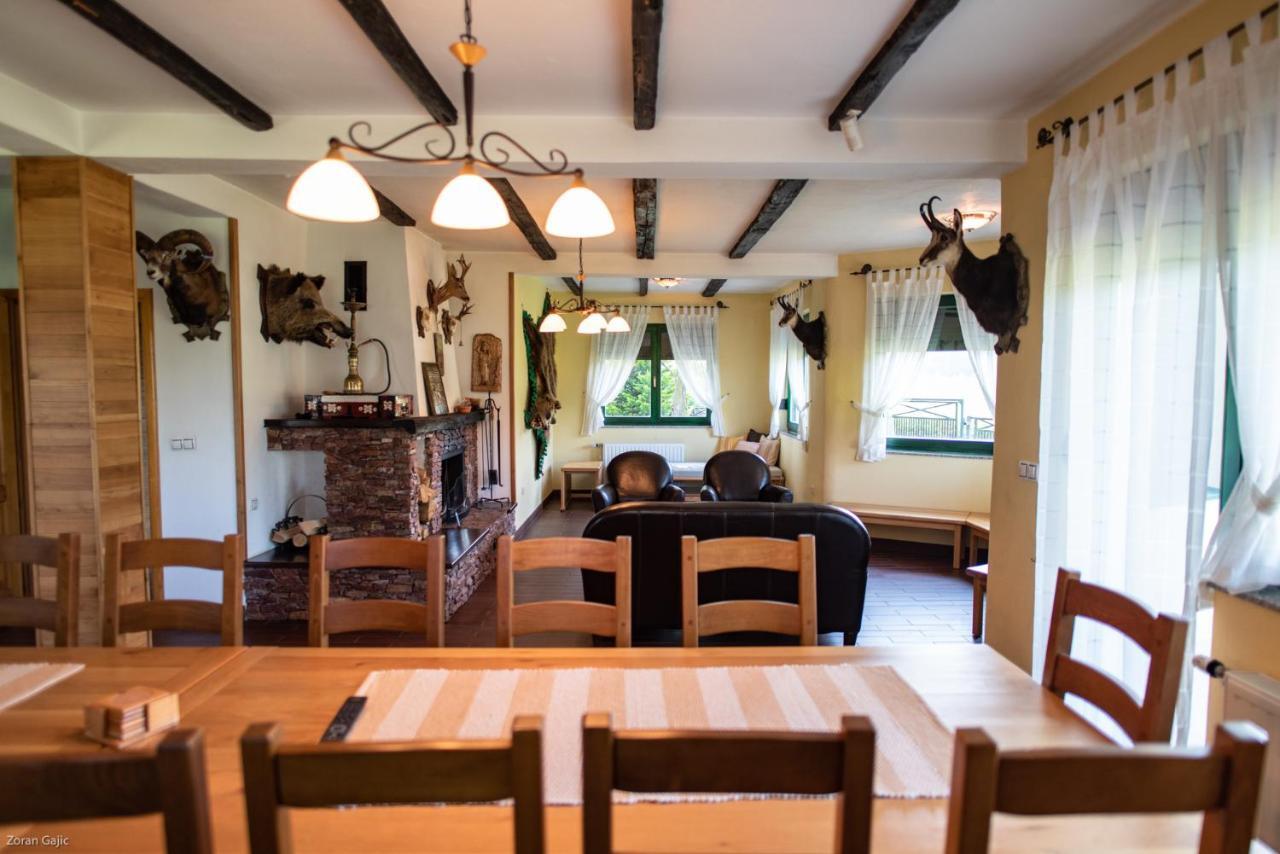 Hotel & Distillery Monogram Gradac  Dış mekan fotoğraf