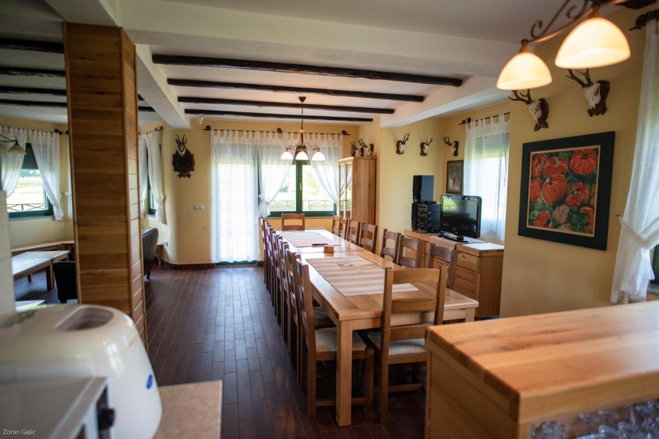Hotel & Distillery Monogram Gradac  Dış mekan fotoğraf