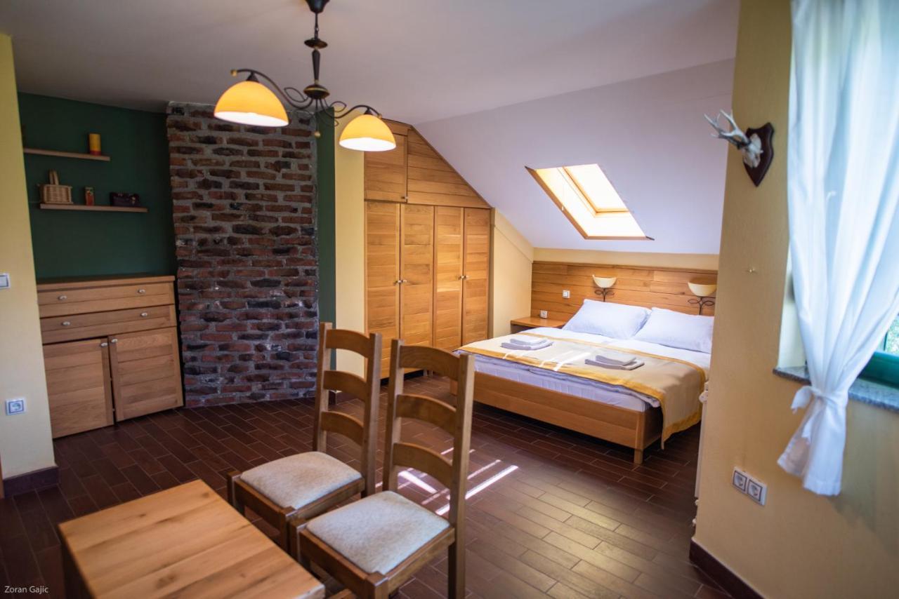 Hotel & Distillery Monogram Gradac  Dış mekan fotoğraf