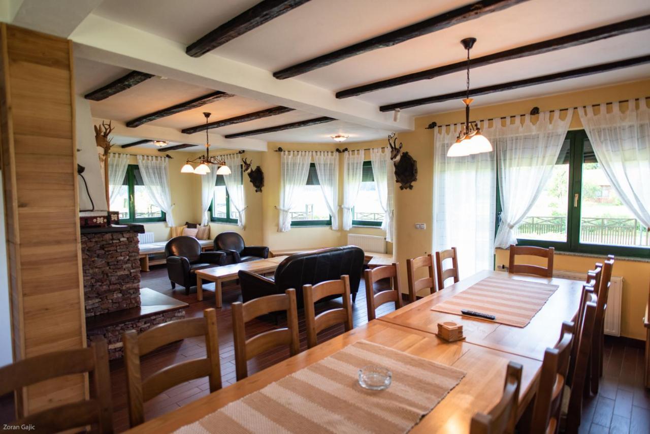 Hotel & Distillery Monogram Gradac  Dış mekan fotoğraf